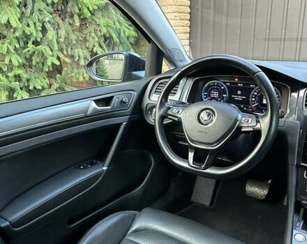 Синий Фольксваген e-Golf, объемом двигателя 0 л и пробегом 74 тыс. км за 14900 $, фото 14 на Automoto.ua