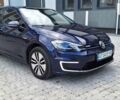 Синий Фольксваген e-Golf, объемом двигателя 0 л и пробегом 96 тыс. км за 16950 $, фото 5 на Automoto.ua