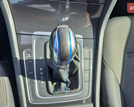 Синій Фольксваген e-Golf, об'ємом двигуна 0 л та пробігом 62 тис. км за 13750 $, фото 15 на Automoto.ua