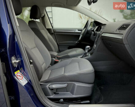 Синій Фольксваген e-Golf, об'ємом двигуна 0 л та пробігом 127 тис. км за 12950 $, фото 45 на Automoto.ua