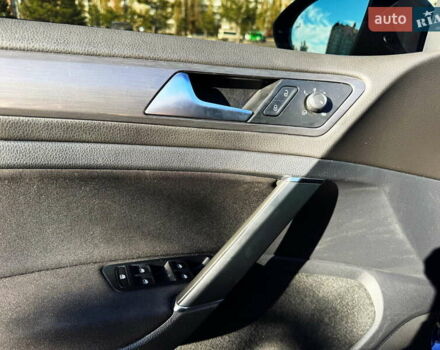 Синій Фольксваген e-Golf, об'ємом двигуна 0 л та пробігом 128 тис. км за 13999 $, фото 13 на Automoto.ua