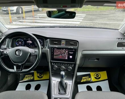 Синій Фольксваген e-Golf, об'ємом двигуна 0 л та пробігом 211 тис. км за 12300 $, фото 12 на Automoto.ua