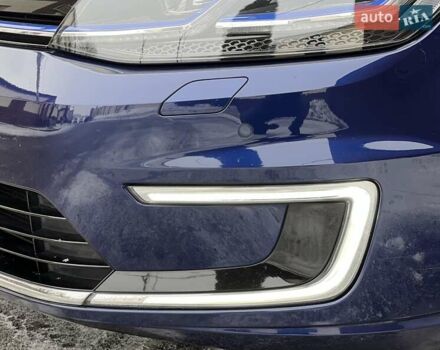 Синій Фольксваген e-Golf, об'ємом двигуна 0 л та пробігом 131 тис. км за 12750 $, фото 7 на Automoto.ua