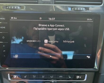 Синий Фольксваген e-Golf, объемом двигателя 0 л и пробегом 130 тыс. км за 12999 $, фото 40 на Automoto.ua