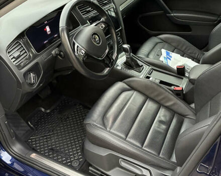 Синий Фольксваген e-Golf, объемом двигателя 0 л и пробегом 114 тыс. км за 12700 $, фото 12 на Automoto.ua
