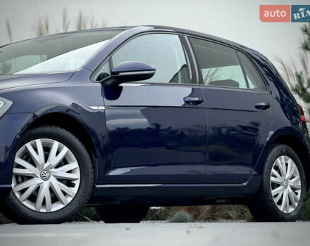 Синій Фольксваген e-Golf, об'ємом двигуна 0 л та пробігом 127 тис. км за 12950 $, фото 11 на Automoto.ua