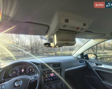 Синий Фольксваген e-Golf, объемом двигателя 0 л и пробегом 105 тыс. км за 13200 $, фото 58 на Automoto.ua