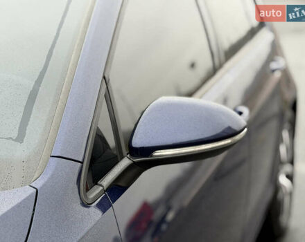 Синий Фольксваген e-Golf, объемом двигателя 0 л и пробегом 93 тыс. км за 14555 $, фото 5 на Automoto.ua