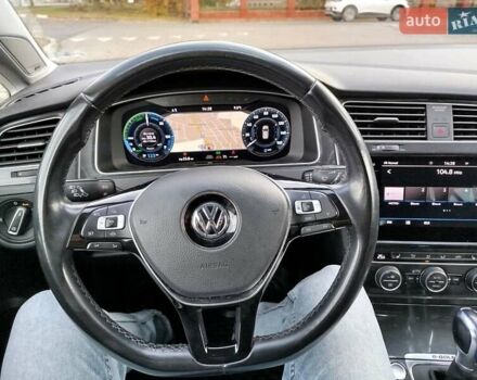 Синий Фольксваген e-Golf, объемом двигателя 0 л и пробегом 108 тыс. км за 13500 $, фото 9 на Automoto.ua
