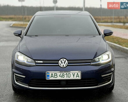 Синий Фольксваген e-Golf, объемом двигателя 0 л и пробегом 93 тыс. км за 14555 $, фото 25 на Automoto.ua