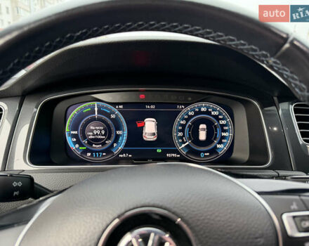 Синий Фольксваген e-Golf, объемом двигателя 0 л и пробегом 93 тыс. км за 14555 $, фото 37 на Automoto.ua