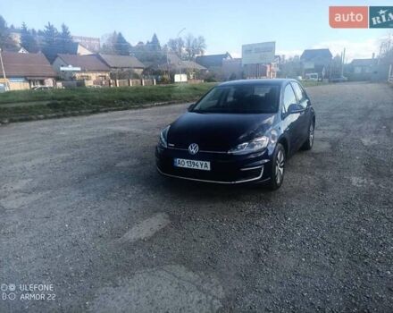 Синий Фольксваген e-Golf, объемом двигателя 0 л и пробегом 125 тыс. км за 14061 $, фото 8 на Automoto.ua
