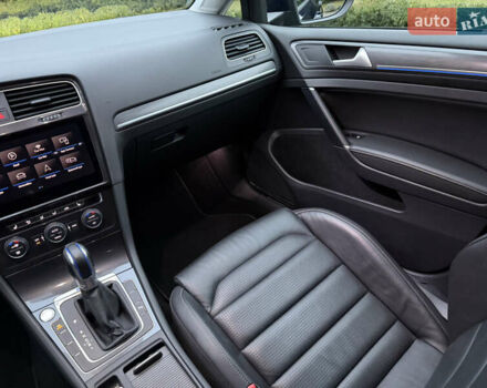 Синій Фольксваген e-Golf, об'ємом двигуна 0 л та пробігом 110 тис. км за 14350 $, фото 85 на Automoto.ua