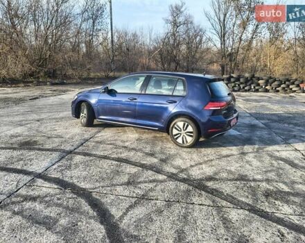 Синий Фольксваген e-Golf, объемом двигателя 0 л и пробегом 105 тыс. км за 13200 $, фото 12 на Automoto.ua