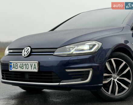 Синий Фольксваген e-Golf, объемом двигателя 0 л и пробегом 93 тыс. км за 14555 $, фото 2 на Automoto.ua