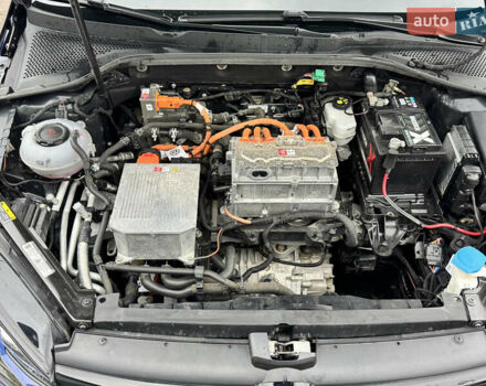 Синий Фольксваген e-Golf, объемом двигателя 0 л и пробегом 110 тыс. км за 13800 $, фото 17 на Automoto.ua