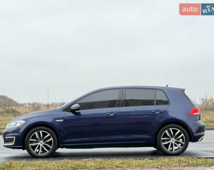 Синий Фольксваген e-Golf, объемом двигателя 0 л и пробегом 93 тыс. км за 14555 $, фото 22 на Automoto.ua