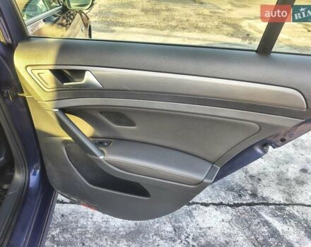 Синий Фольксваген e-Golf, объемом двигателя 0 л и пробегом 105 тыс. км за 13200 $, фото 49 на Automoto.ua