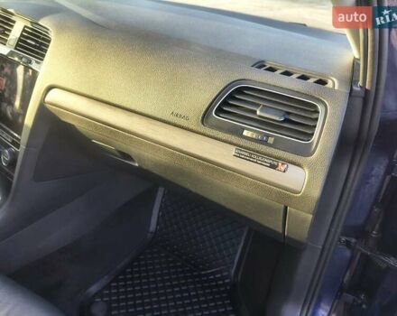 Синий Фольксваген e-Golf, объемом двигателя 0 л и пробегом 105 тыс. км за 13200 $, фото 53 на Automoto.ua