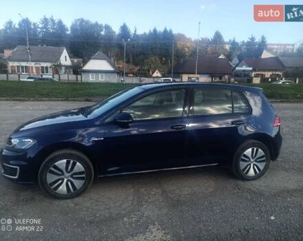 Синий Фольксваген e-Golf, объемом двигателя 0 л и пробегом 125 тыс. км за 14061 $, фото 7 на Automoto.ua