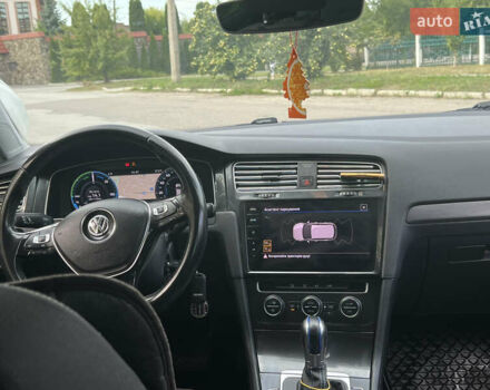 Синий Фольксваген e-Golf, объемом двигателя 0 л и пробегом 139 тыс. км за 13000 $, фото 6 на Automoto.ua