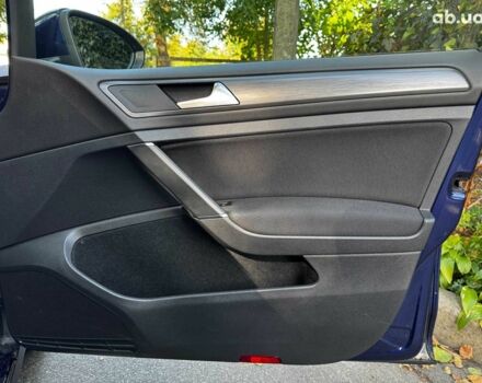 Синій Фольксваген e-Golf, об'ємом двигуна 0 л та пробігом 72 тис. км за 14590 $, фото 30 на Automoto.ua