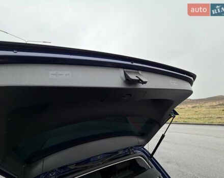 Синий Фольксваген e-Golf, объемом двигателя 0 л и пробегом 93 тыс. км за 14555 $, фото 59 на Automoto.ua