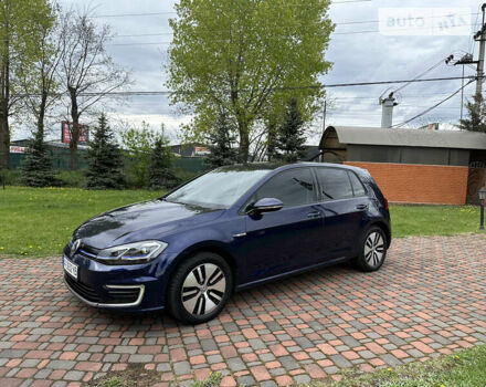 Синий Фольксваген e-Golf, объемом двигателя 0 л и пробегом 140 тыс. км за 14900 $, фото 1 на Automoto.ua