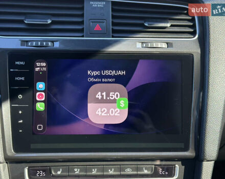 Синий Фольксваген e-Golf, объемом двигателя 0 л и пробегом 71 тыс. км за 15300 $, фото 108 на Automoto.ua