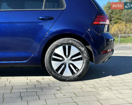 Синий Фольксваген e-Golf, объемом двигателя 0 л и пробегом 71 тыс. км за 15300 $, фото 8 на Automoto.ua