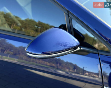 Синий Фольксваген e-Golf, объемом двигателя 0 л и пробегом 71 тыс. км за 15300 $, фото 30 на Automoto.ua