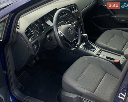 Синий Фольксваген e-Golf, объемом двигателя 0 л и пробегом 141 тыс. км за 12800 $, фото 28 на Automoto.ua