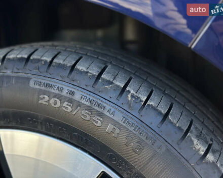 Синий Фольксваген e-Golf, объемом двигателя 0 л и пробегом 71 тыс. км за 15300 $, фото 153 на Automoto.ua