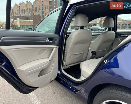Синий Фольксваген e-Golf, объемом двигателя 0 л и пробегом 87 тыс. км за 17000 $, фото 13 на Automoto.ua