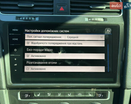 Синий Фольксваген e-Golf, объемом двигателя 0 л и пробегом 71 тыс. км за 15300 $, фото 129 на Automoto.ua