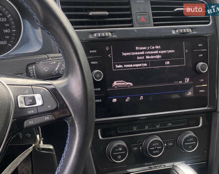 Синий Фольксваген e-Golf, объемом двигателя 0 л и пробегом 141 тыс. км за 12800 $, фото 36 на Automoto.ua