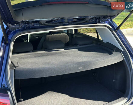 Синий Фольксваген e-Golf, объемом двигателя 0 л и пробегом 71 тыс. км за 15300 $, фото 101 на Automoto.ua