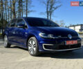 Синий Фольксваген e-Golf, объемом двигателя 0 л и пробегом 71 тыс. км за 15300 $, фото 19 на Automoto.ua