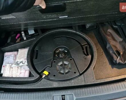 Синий Фольксваген e-Golf, объемом двигателя 0 л и пробегом 88 тыс. км за 16499 $, фото 8 на Automoto.ua