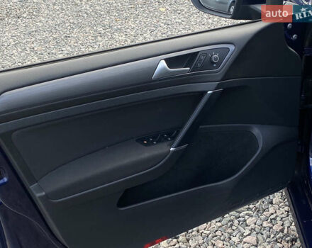Синий Фольксваген e-Golf, объемом двигателя 0 л и пробегом 141 тыс. км за 12800 $, фото 38 на Automoto.ua