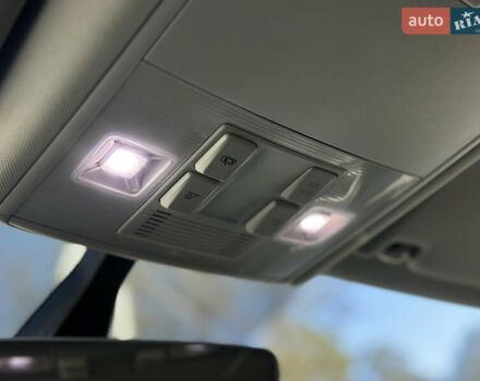 Синий Фольксваген e-Golf, объемом двигателя 0 л и пробегом 71 тыс. км за 15300 $, фото 79 на Automoto.ua