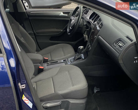 Синий Фольксваген e-Golf, объемом двигателя 0 л и пробегом 141 тыс. км за 12800 $, фото 44 на Automoto.ua