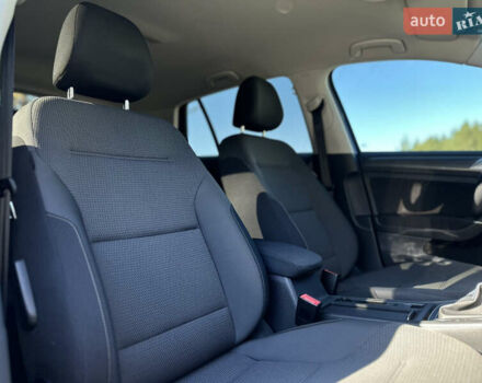 Синий Фольксваген e-Golf, объемом двигателя 0 л и пробегом 71 тыс. км за 15300 $, фото 45 на Automoto.ua