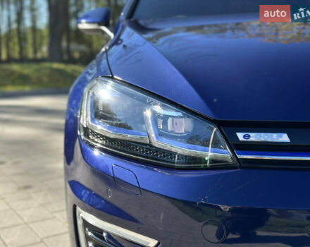 Синий Фольксваген e-Golf, объемом двигателя 0 л и пробегом 71 тыс. км за 15300 $, фото 86 на Automoto.ua