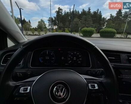 Синий Фольксваген e-Golf, объемом двигателя 0 л и пробегом 120 тыс. км за 13000 $, фото 7 на Automoto.ua