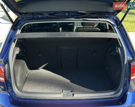Синий Фольксваген e-Golf, объемом двигателя 0 л и пробегом 71 тыс. км за 15300 $, фото 99 на Automoto.ua