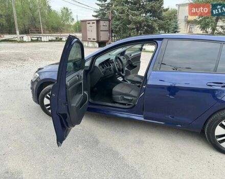 Синий Фольксваген e-Golf, объемом двигателя 0 л и пробегом 84 тыс. км за 13000 $, фото 5 на Automoto.ua