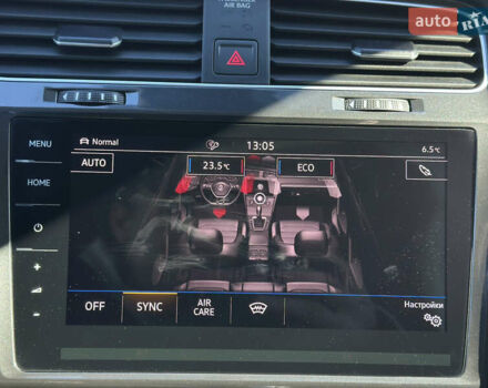 Синий Фольксваген e-Golf, объемом двигателя 0 л и пробегом 71 тыс. км за 15300 $, фото 140 на Automoto.ua