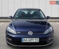 Синий Фольксваген e-Golf, объемом двигателя 0 л и пробегом 120 тыс. км за 13000 $, фото 1 на Automoto.ua