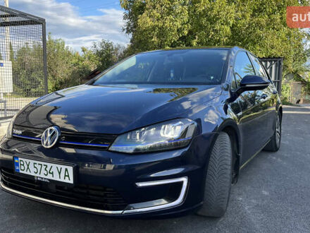 Синий Фольксваген e-Golf, объемом двигателя 0 л и пробегом 123 тыс. км за 7200 $, фото 1 на Automoto.ua
